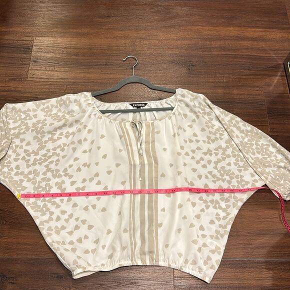 Express Pre Loved Top with elastic bottom in 100% Polyester. - Picture 5 of 7